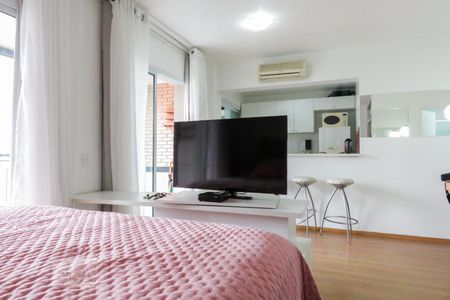 Quarto  de kitnet/studio para alugar com 1 quarto, 48m² em Vila Nova Conceição, São Paulo
