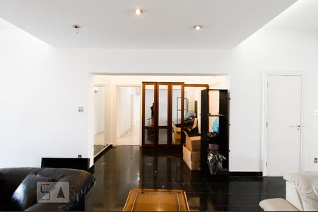 Sala de apartamento à venda com 3 quartos, 178m² em Vila Buarque, São Paulo