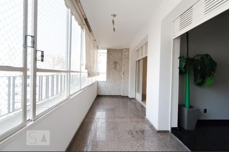 Sacada de apartamento à venda com 3 quartos, 178m² em Vila Buarque, São Paulo