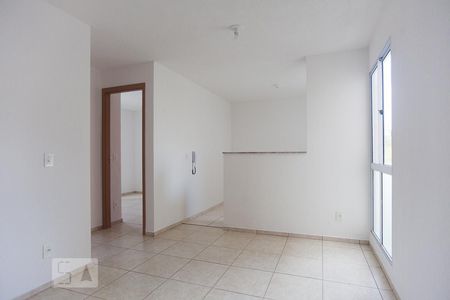 Sala de Apartamento com 2 quartos, 44m² Jardim São Vicente 