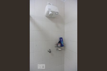 Banheiro de apartamento à venda com 1 quarto, 60m² em Centro, Campinas