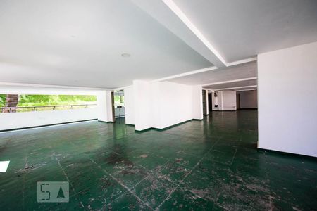 Apartamento à venda com 55m², 2 quartos e 1 vagaSalão de festa 