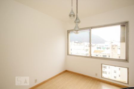 Apartamento à venda com 200m², 4 quartos e 4 vagasQuarto 2