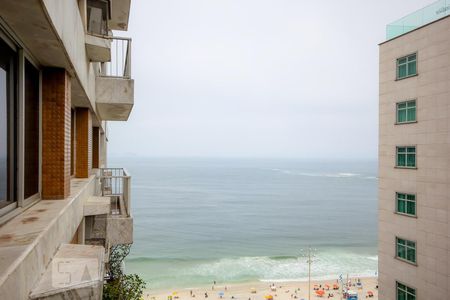 Apartamento à venda com 200m², 4 quartos e 4 vagasVista