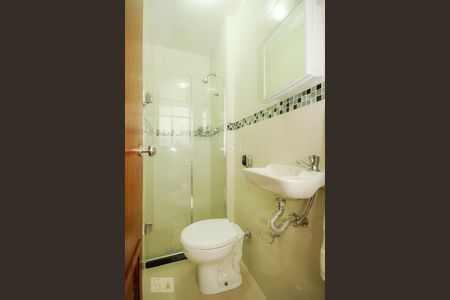 Apartamento à venda com 200m², 4 quartos e 4 vagasBanheiro de Serviço