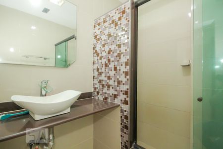 Apartamento à venda com 200m², 4 quartos e 4 vagasBanheiro - SUite