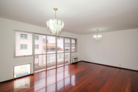 Apartamento à venda com 200m², 4 quartos e 4 vagasSala