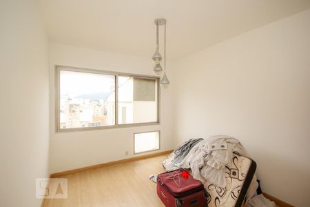 Apartamento à venda com 200m², 4 quartos e 4 vagasQuarto 2