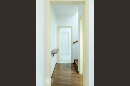 Casa para alugar com 267m², 3 quartos e 2 vagas Casa para alugar com 267m², 3 quartos e 2 vagasCorredor - Andar 1