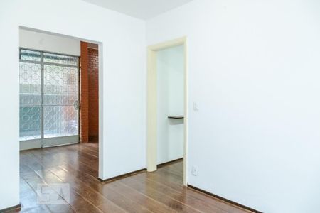 Casa para alugar com 267m², 3 quartos e 2 vagas Casa para alugar com 267m², 3 quartos e 2 vagasSala - Andar 1