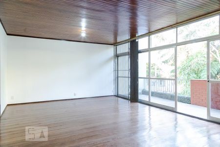 Casa para alugar com 267m², 3 quartos e 2 vagas Casa para alugar com 267m², 3 quartos e 2 vagasSalão - Andar 3