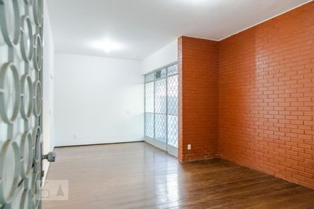 Casa para alugar com 267m², 3 quartos e 2 vagas Casa para alugar com 267m², 3 quartos e 2 vagasSala - Andar 1