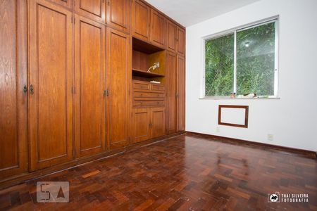 Suíte de apartamento para alugar com 2 quartos, 81m² em Cosme Velho, Rio de Janeiro