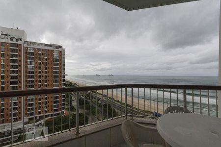 Apartamento para alugar com 60m², 1 quarto e 1 vagaVaranda