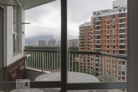 Apartamento para alugar com 60m², 1 quarto e 1 vagaVaranda