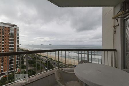 Apartamento para alugar com 60m², 1 quarto e 1 vagaVaranda