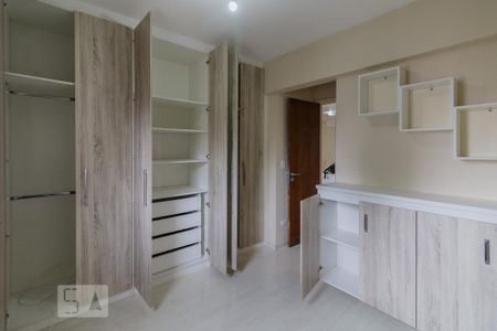 Quarto 01 com Suite de apartamento para alugar com 2 quartos, 68m² em Vila Gilda, Santo André