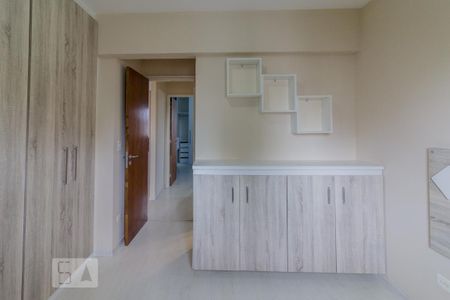 Quarto 01 com Suite de apartamento para alugar com 2 quartos, 68m² em Vila Gilda, Santo André