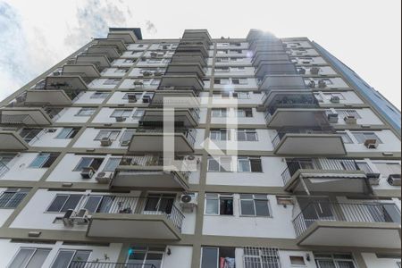 Apartamento à venda com 60m², 2 quartos e 1 vagaFachada