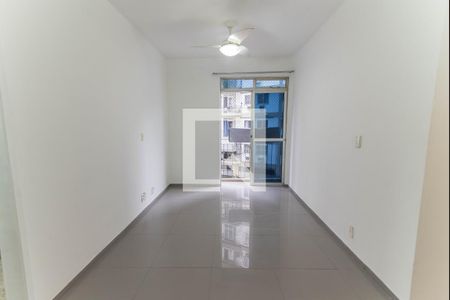 Sala  de apartamento para alugar com 2 quartos, 60m² em São Francisco Xavier, Rio de Janeiro