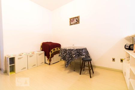Sala de kitnet/studio para alugar com 1 quarto, 36m² em Cidade Baixa, Porto Alegre