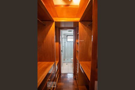 Apartamento para alugar com 101m², 3 quartos e 2 vagasCloset