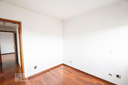 Apartamento para alugar com 101m², 3 quartos e 2 vagasQuarto