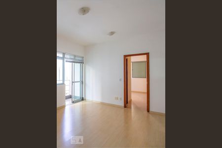 SAla de apartamento para alugar com 1 quarto, 55m² em Funcionários, Belo Horizonte