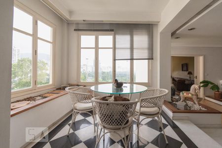 Apartamento à venda com 230m², 3 quartos e sem vagaSala