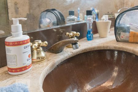 Apartamento à venda com 230m², 3 quartos e sem vagaBanheiro