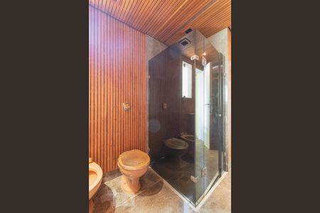 Apartamento à venda com 230m², 3 quartos e sem vagaBanheiro da Suíte