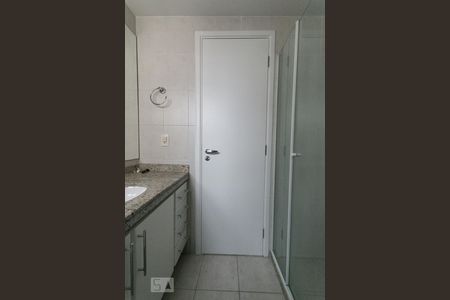 Apartamento à venda com 101m², 3 quartos e 2 vagasBanheiro da suíte 2