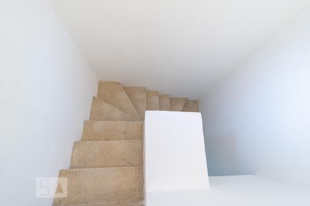 Escada de casa à venda com 2 quartos, 76m² em Vila São Francisco (zona Sul), São Paulo