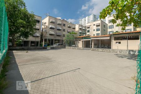 Apartamento para alugar com 50m², 2 quartos e 1 vaga Apartamento para alugar com 50m², 2 quartos e 1 vagaQuadra