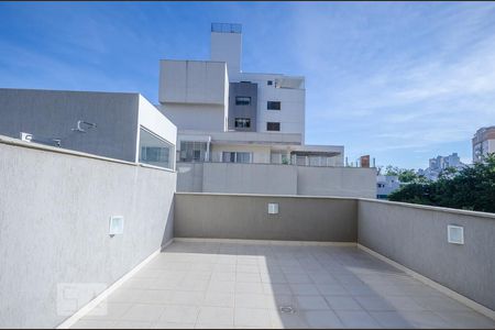 Apartamento para alugar com 105m², 2 quartos e 2 vagas Apartamento para alugar com 105m², 2 quartos e 2 vagasÁREA EXTERNA PRIVATIVA