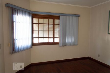 Sala 2 de casa à venda com 3 quartos, 245m² em Jardim Sao Pedro, Porto Alegre