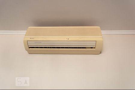 Sala de casa à venda com 3 quartos, 245m² em Jardim Sao Pedro, Porto Alegre