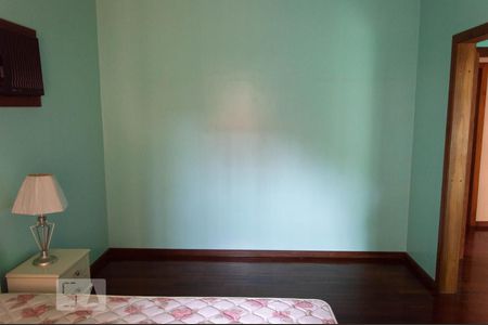 Casa à venda com 245m², 3 quartos e 6 vagasSuíte