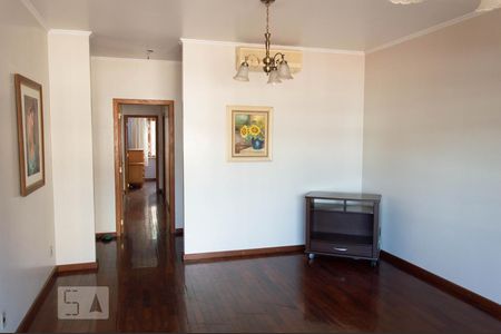 Sala de casa à venda com 3 quartos, 245m² em Jardim Sao Pedro, Porto Alegre