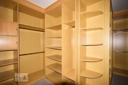 Apartamento para alugar com 675m², 4 quartos e 4 vagasArmário da suíte 4