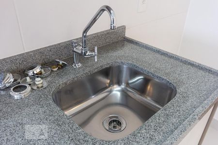 Apartamento à venda com 58m², 2 quartos e 1 vagaCozinha Pia