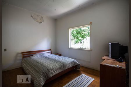 Casa à venda com 250m², 3 quartos e 2 vagasQuarto suíte