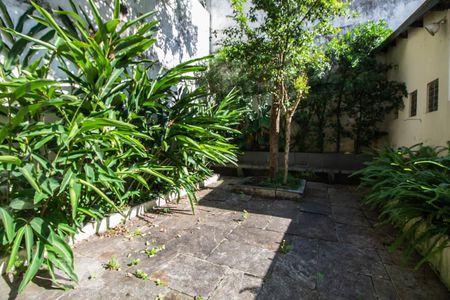 Casa à venda com 250m², 3 quartos e 2 vagasÁrea externa