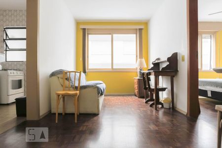 Sala de apartamento para alugar com 1 quarto, 45m² em Centro Histórico, Porto Alegre