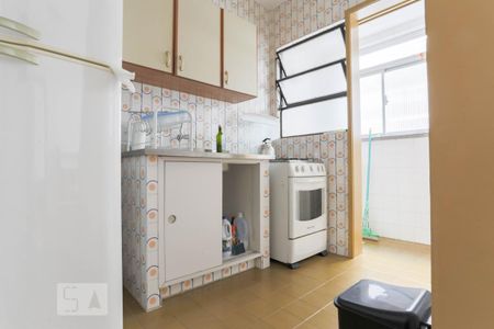 Cozinha de apartamento para alugar com 1 quarto, 45m² em Centro Histórico, Porto Alegre