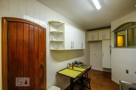 Apartamento para alugar com 110m², 2 quartos e 2 vagasCozinha
