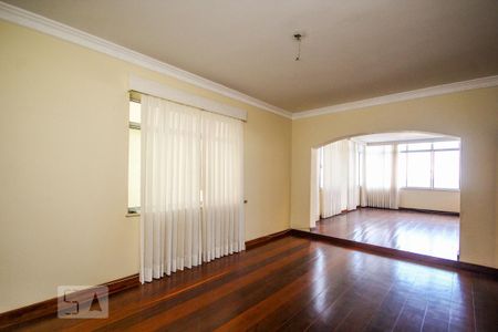 Sala de apartamento para alugar com 2 quartos, 110m² em Copacabana, Rio de Janeiro