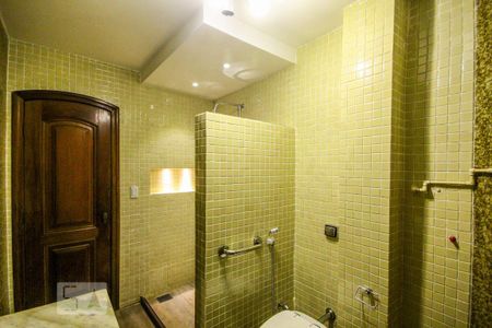 Apartamento para alugar com 110m², 2 quartos e 2 vagasBanheiro