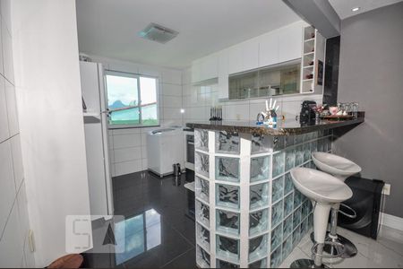 Cozinha e Área de Serviço de apartamento para alugar com 2 quartos, 78m² em Curicica, Rio de Janeiro