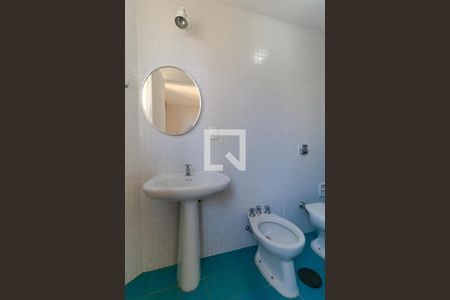 Apartamento à venda com 50m², 1 quarto e sem vagaBanheiro da Suíte